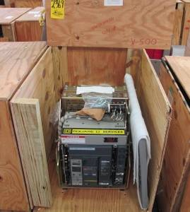 BREAKER, CIRCUIT, 600 FRAME AMP RATING, MASTERPACT NT 08N1 KIND, 3 POLE, 480 VOLT RATING SQUARE D DIRECT REPLACEMENT FOR NSR ABB K-600S INCLUDES ONE NEW 18" DOOR, MOUNTS USING EXISTING HINGES > CONTINUOUS CURRENT: 600A > INTERRUPTING RATING: 30KA @ 535VAC > 125VDC OPERATED > MICROLOGIC TRIP UNIT 5.0A > 250A SENSOR > 100A SENSOR PLUG > 18" DOOR, PART # NLI-NT08N1-LISB8-EODC-NSR-001 (W-44) LOADING & HANDLING FEE $15-